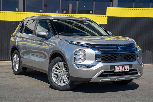 2022 Mitsubishi Outlander LS ZM