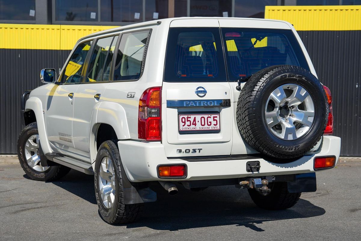 2012 Nissan Patrol ST GU 7