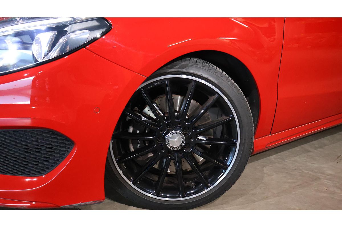 2015 Mercedes-Benz B-Class B250 W246