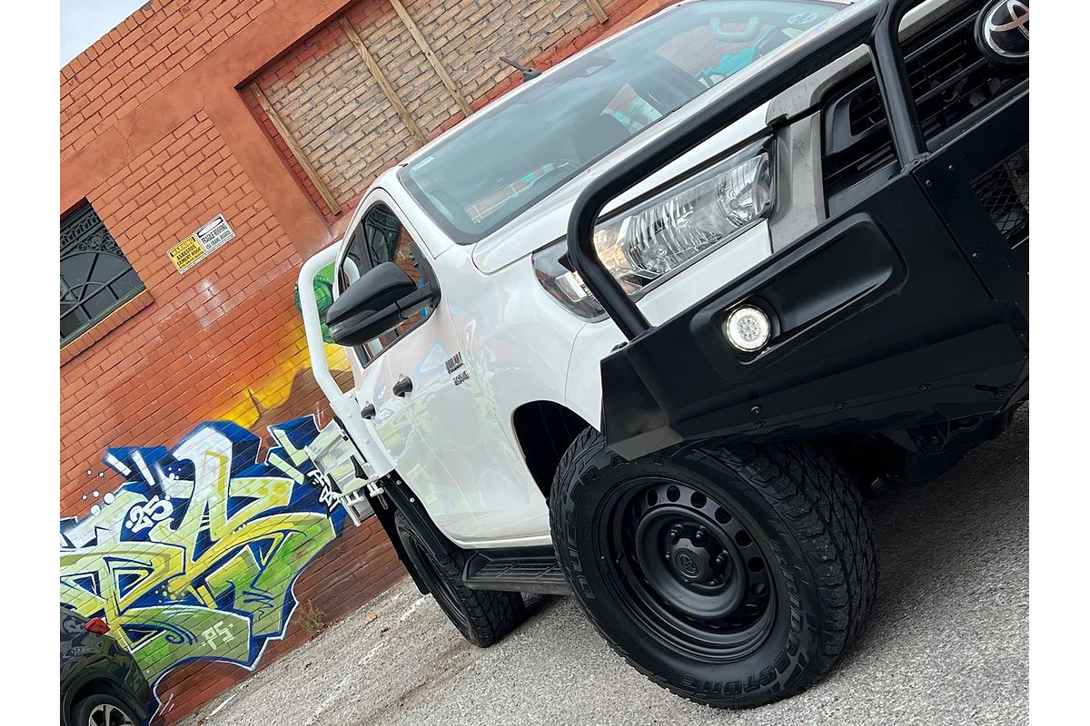 2020 Toyota Hilux SR GUN126R 4X4