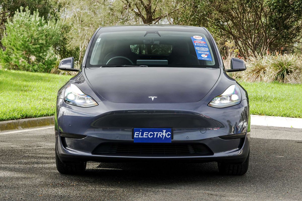 2022 Tesla Model Y Rear-Wheel Drive