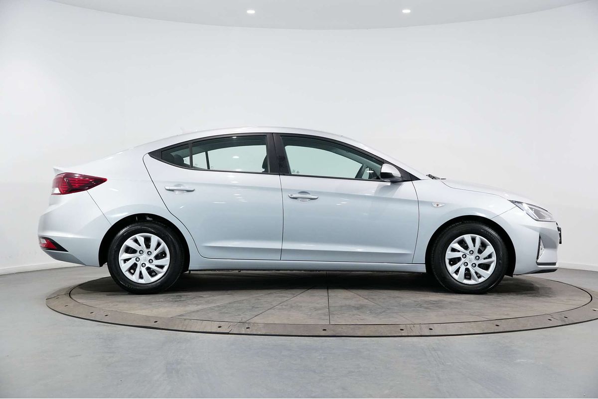 2019 Hyundai Elantra Go AD.2