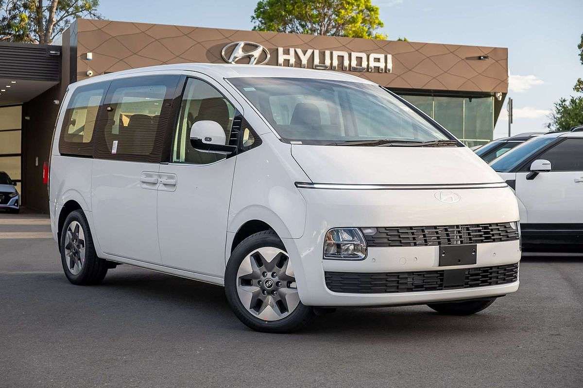 2026 Hyundai STARIA US4.V4