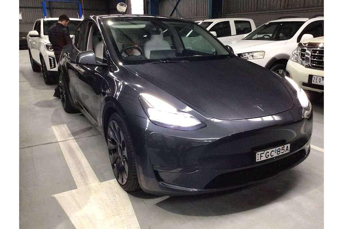 2023 Tesla Model Y Performance