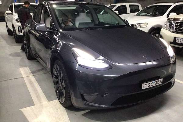 2023 Tesla Model Y Performance