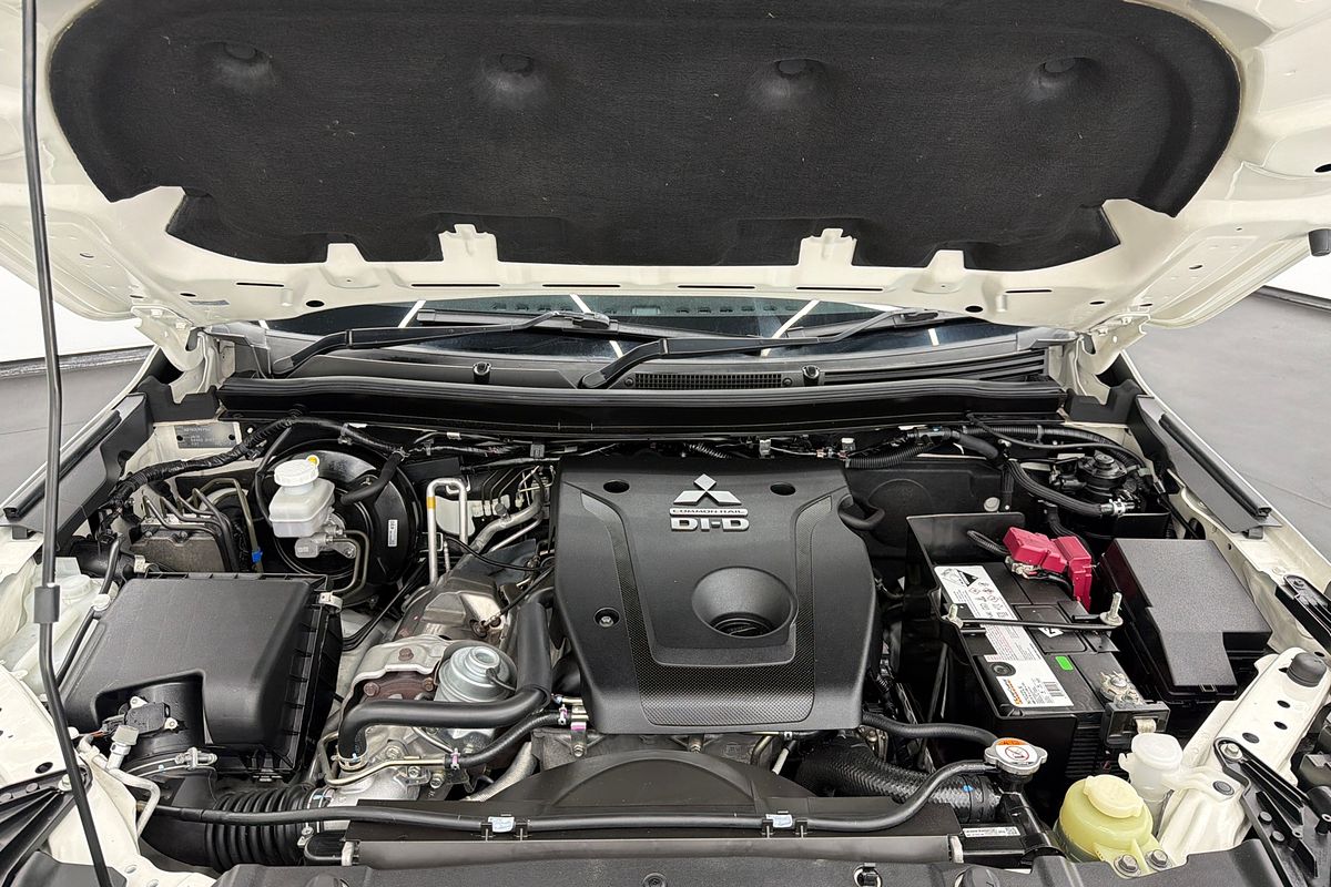 2022 Mitsubishi Pajero Sport GLS QF
