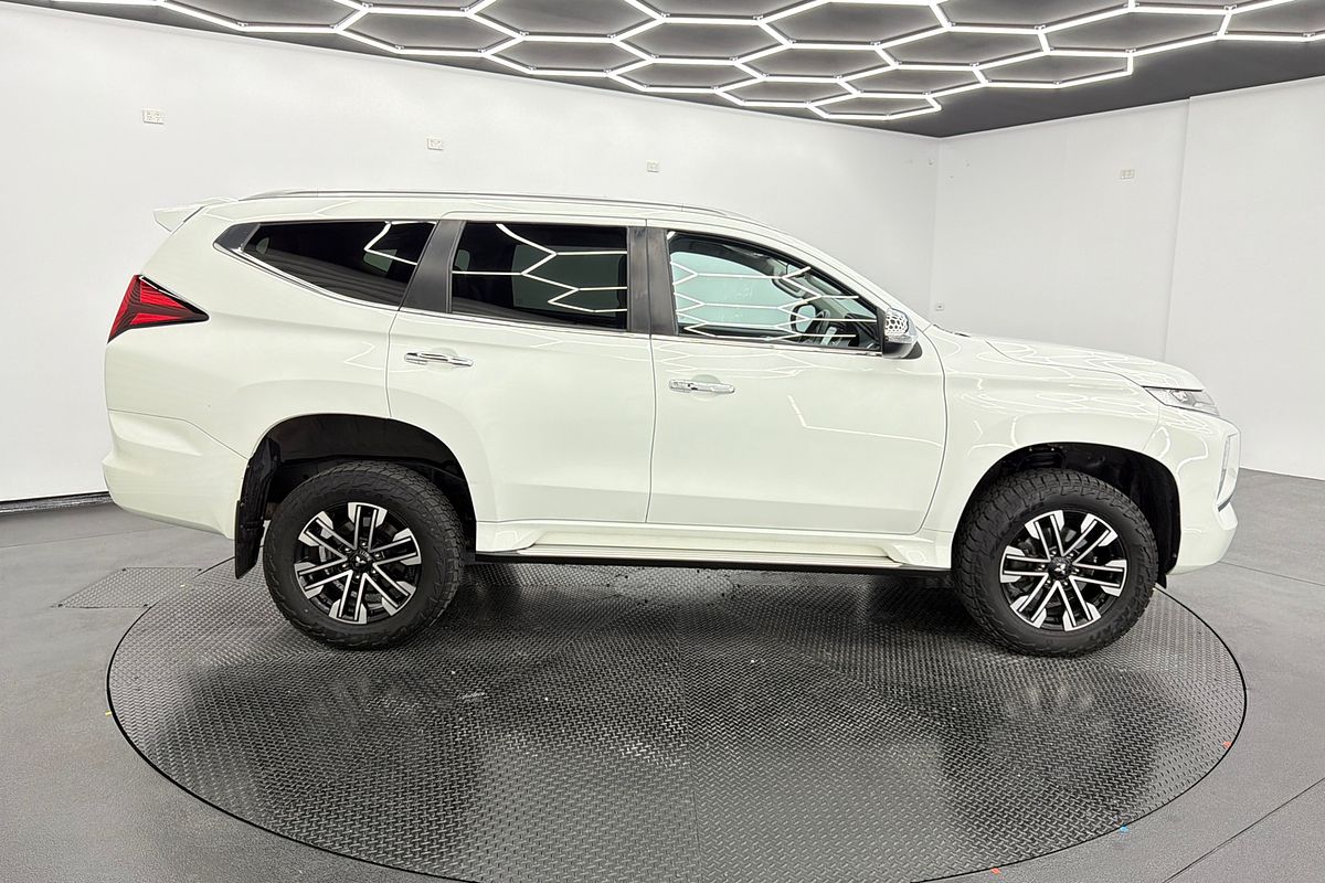 2022 Mitsubishi Pajero Sport GLS QF