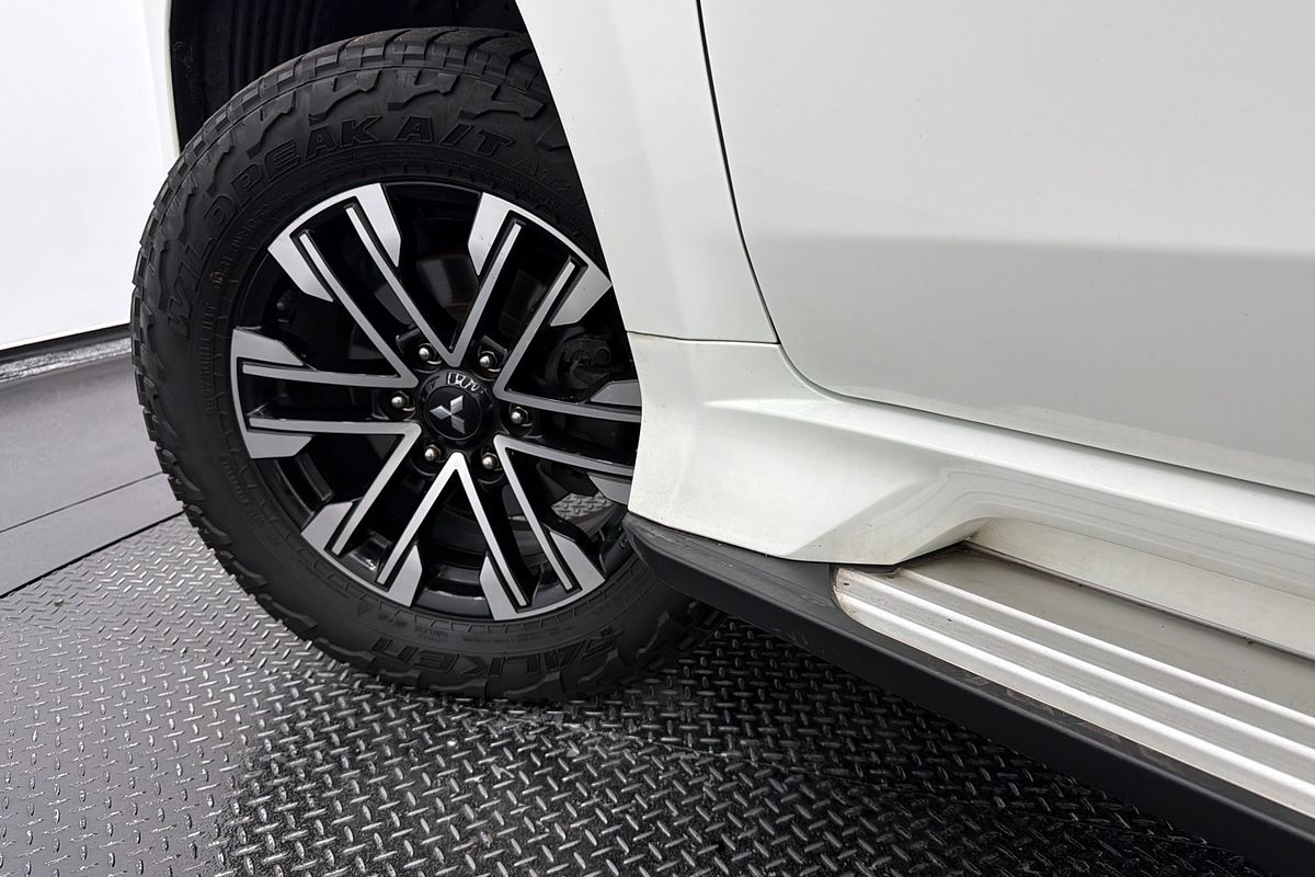2022 Mitsubishi Pajero Sport GLS QF