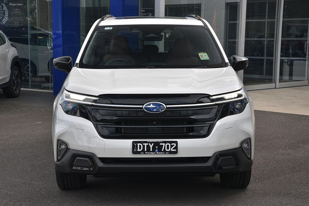 2025 Subaru Forester Hybrid Touring S6