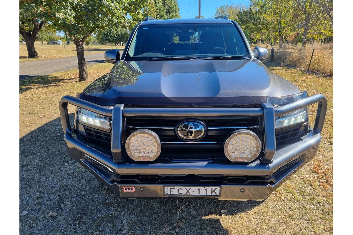 2023 Toyota Landcruiser GXL FJA300R