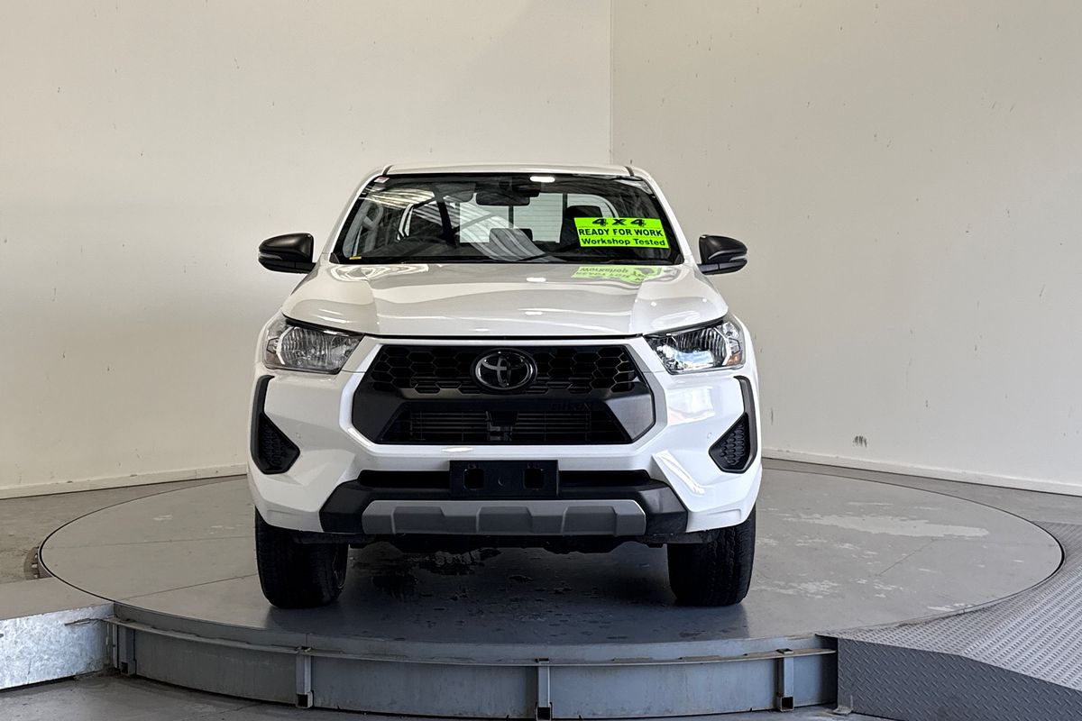 2025 Toyota Hilux SR (4x4) GUN126R RC 4X4