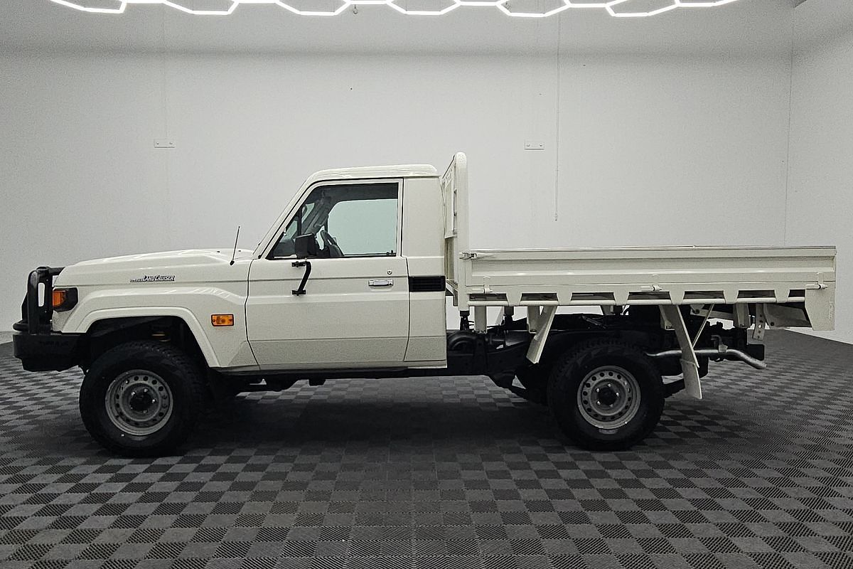 2024 Toyota Landcruiser Workmate VDJL79R 4X4