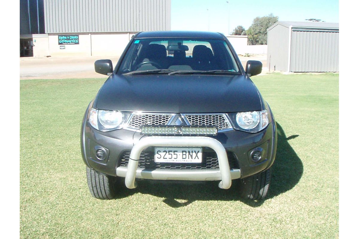 2013 Mitsubishi Triton GL-R MN 4X4