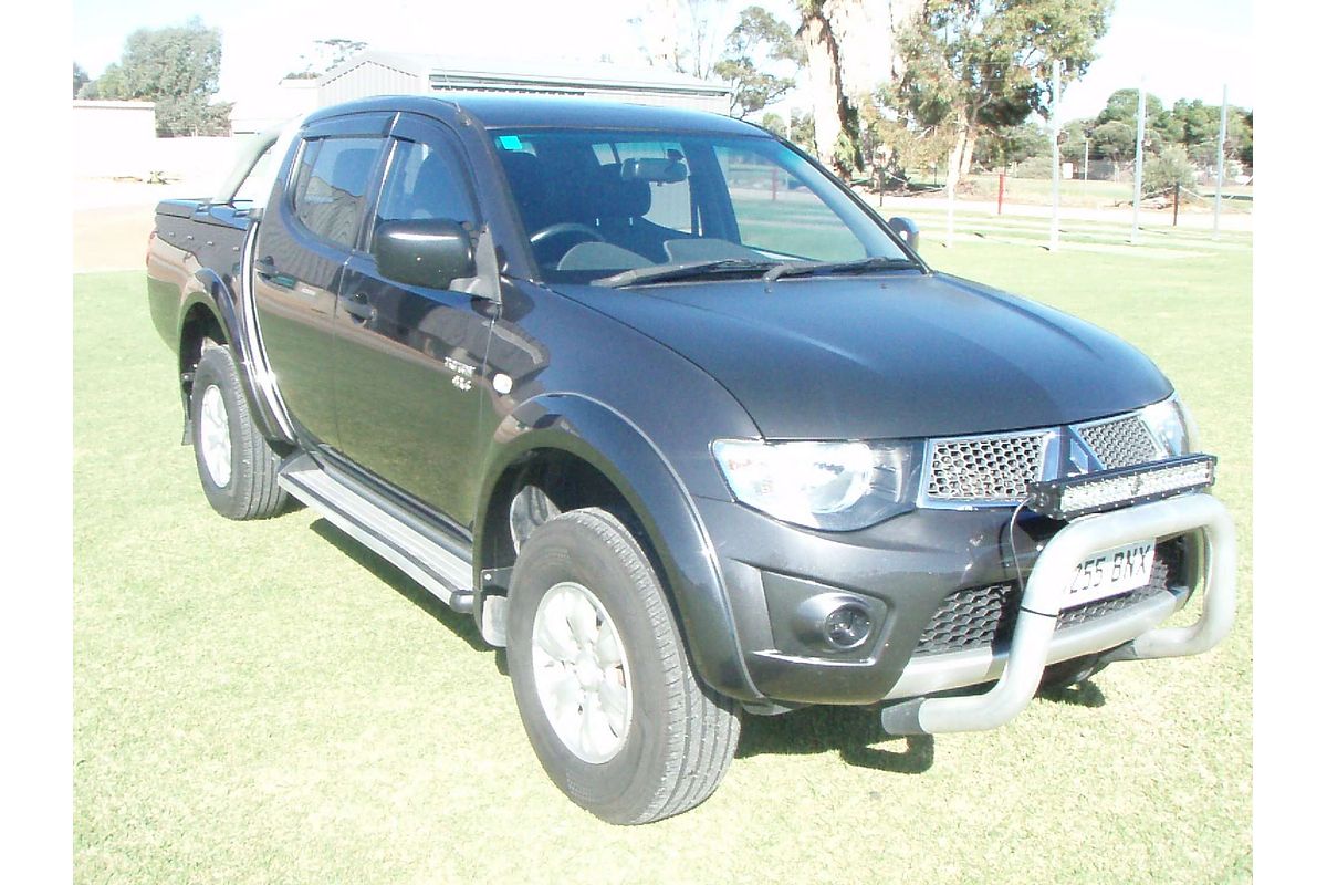 2013 Mitsubishi Triton GL-R MN 4X4
