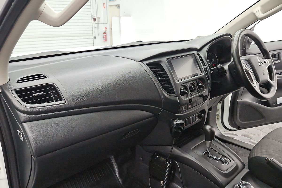 2022 Mitsubishi Triton GLX MR 4X4