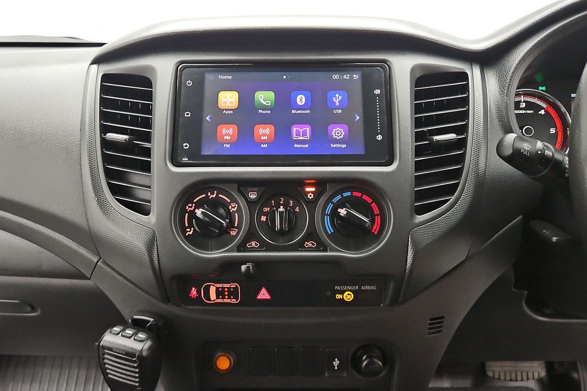 2022 Mitsubishi Triton GLX MR 4X4
