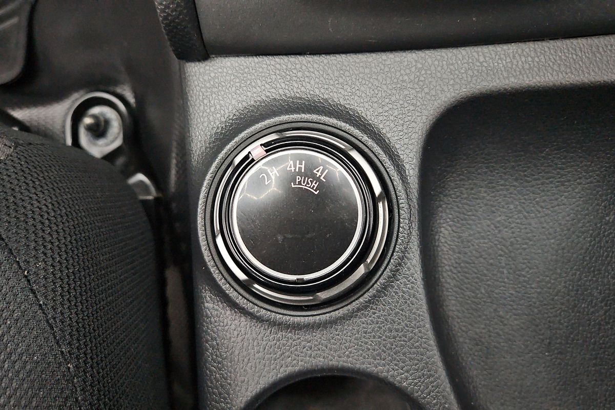 2022 Mitsubishi Triton GLX MR 4X4