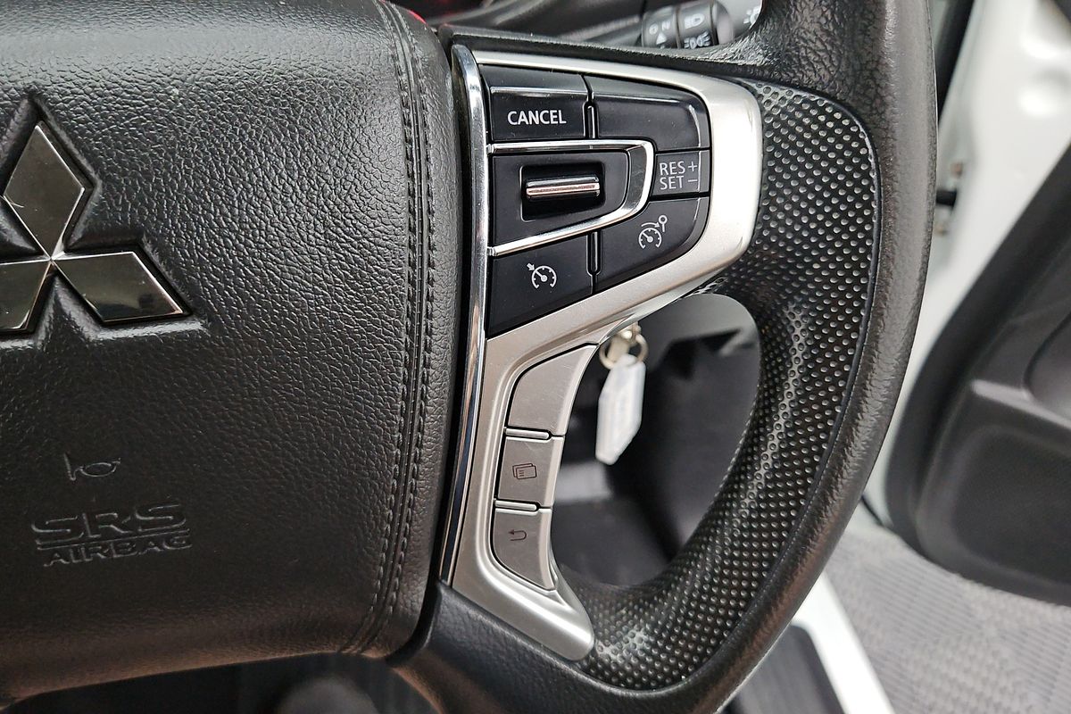 2022 Mitsubishi Triton GLX MR 4X4