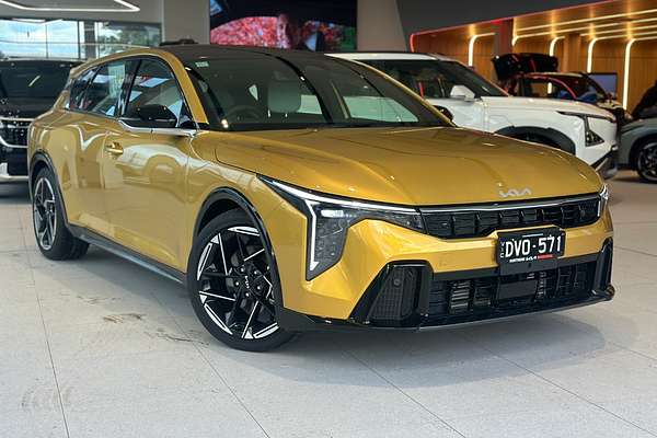 2025 Kia K4 GT-Line CL4m