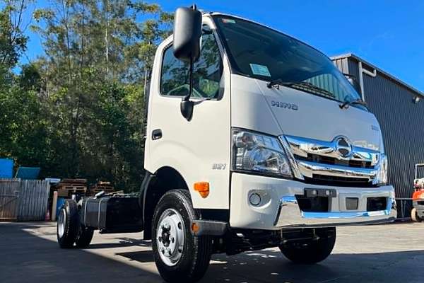 2025 Hino 300 Series 921 4x2