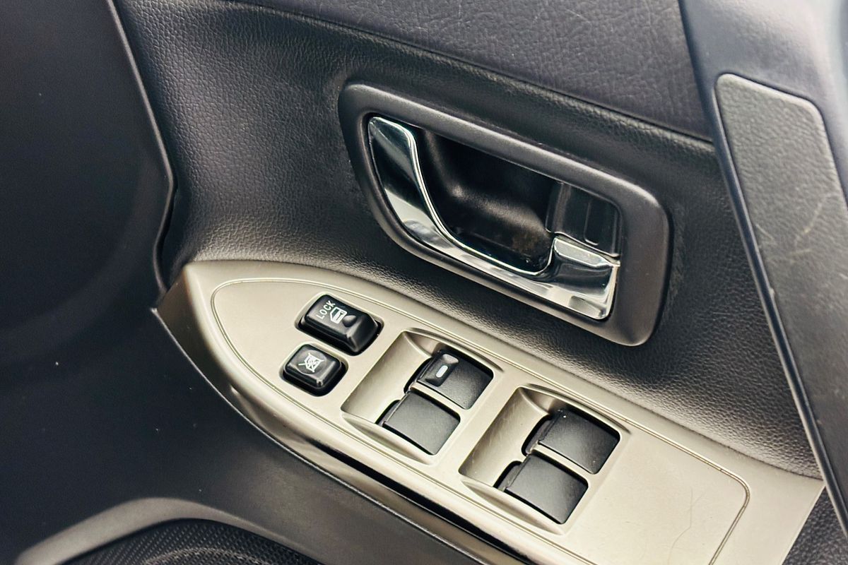 2021 Mitsubishi NX Pajero GLX5 3.2L CDI TC 5A/T LWB