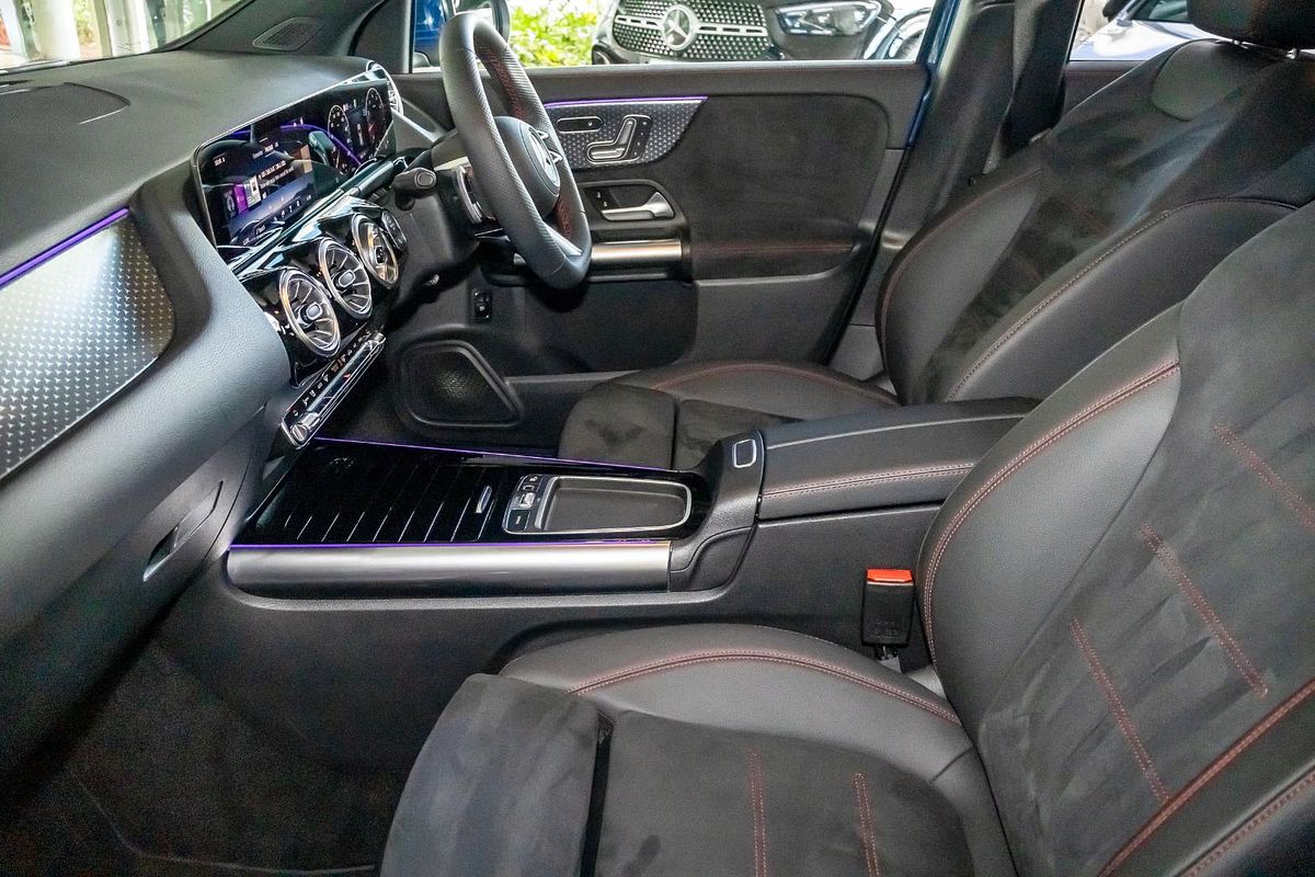 H247 806MY GLA200 Special Ed W AG DUAL 7sp 1.3