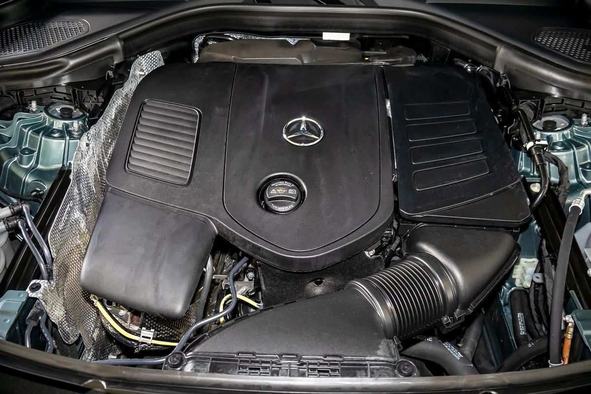 X254 806MY GLC200 WAG 9G 9sp 2 0T/17kW