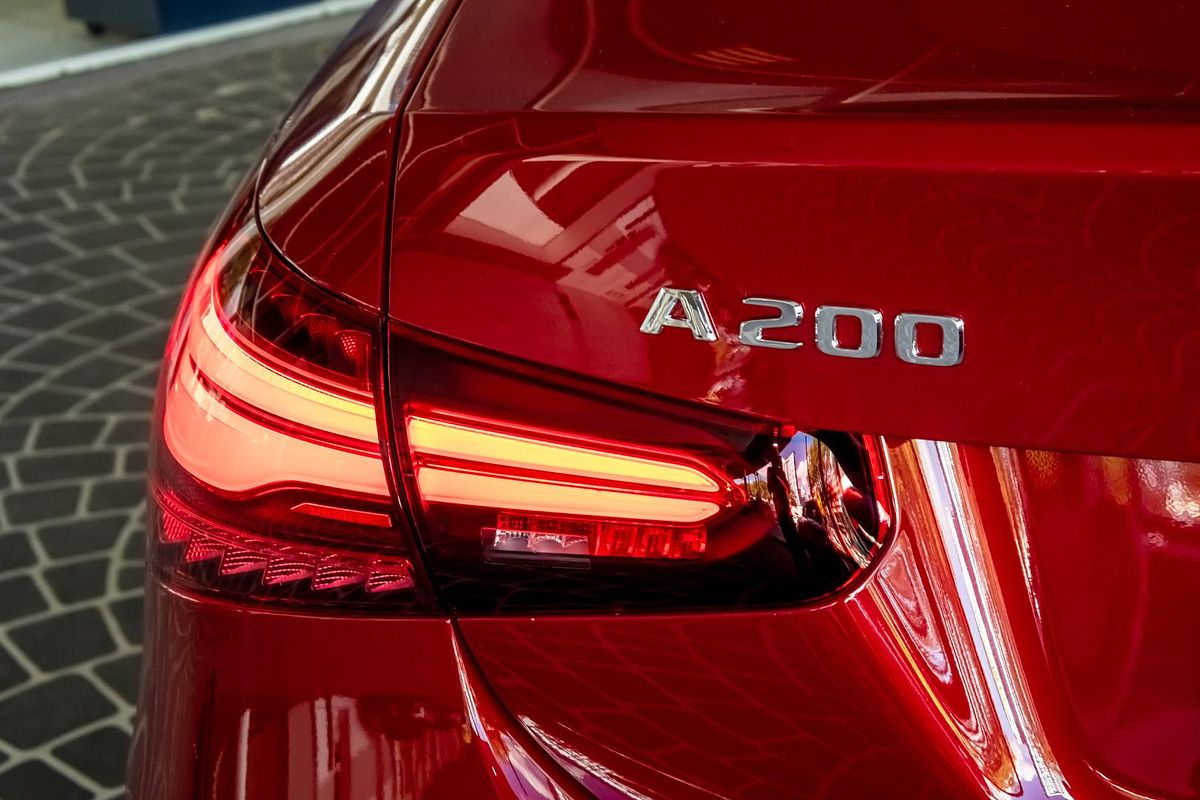 V177 806MY A200 Special Ed SED DUAL 7sp 1.3T