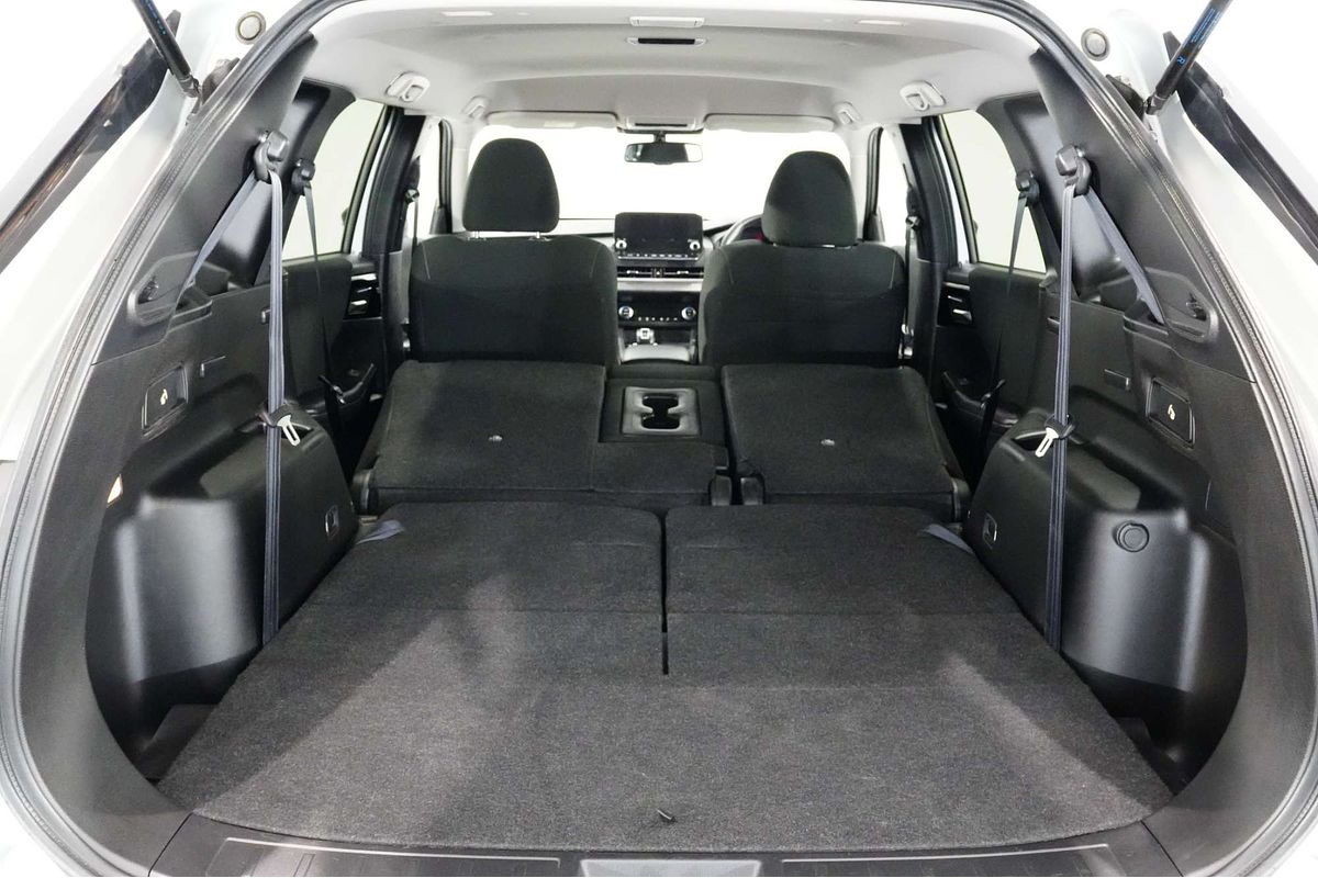 2023 Mitsubishi Outlander LS ZM