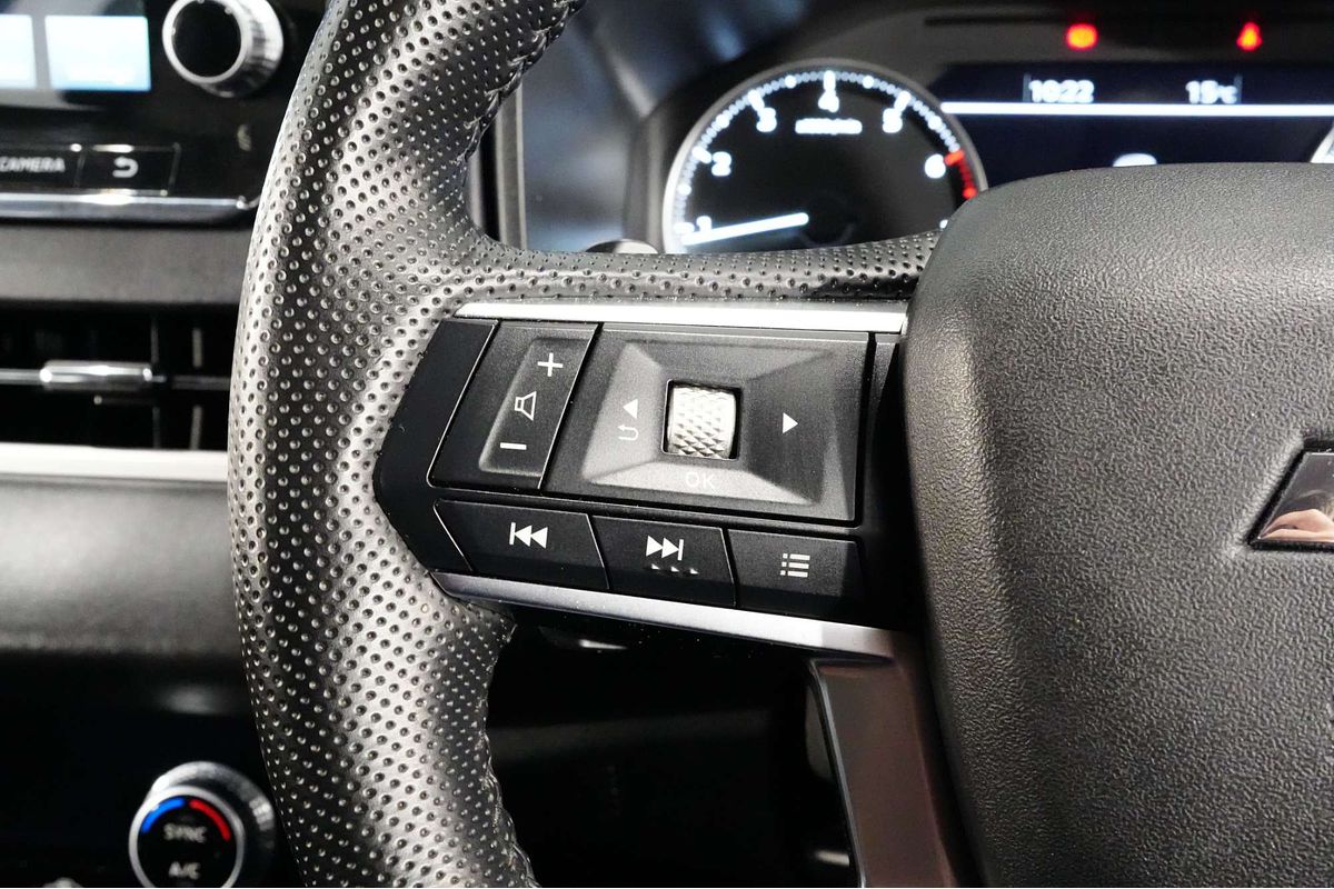 2023 Mitsubishi Outlander LS ZM