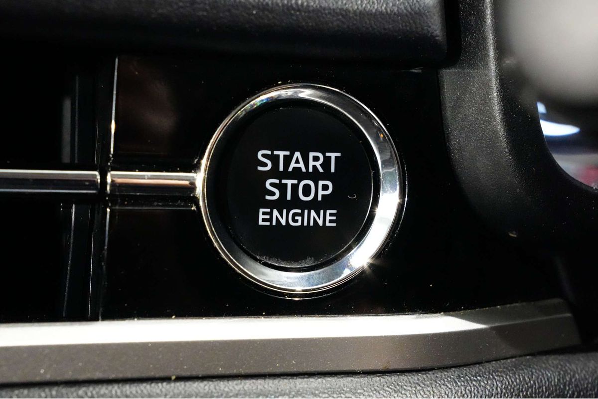 2023 Mitsubishi Outlander LS ZM