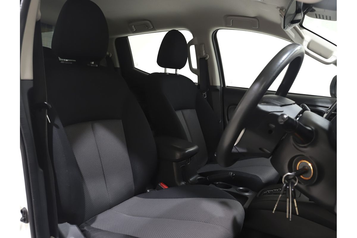 2019 Mitsubishi MR Triton GLX ADAS 2.4L D 6A/T 4X2 DC PU