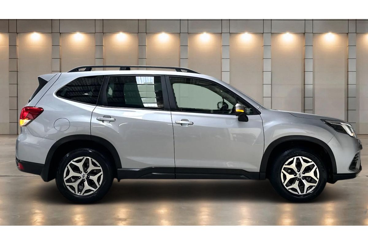 2023 Subaru Forester 2.5i S5