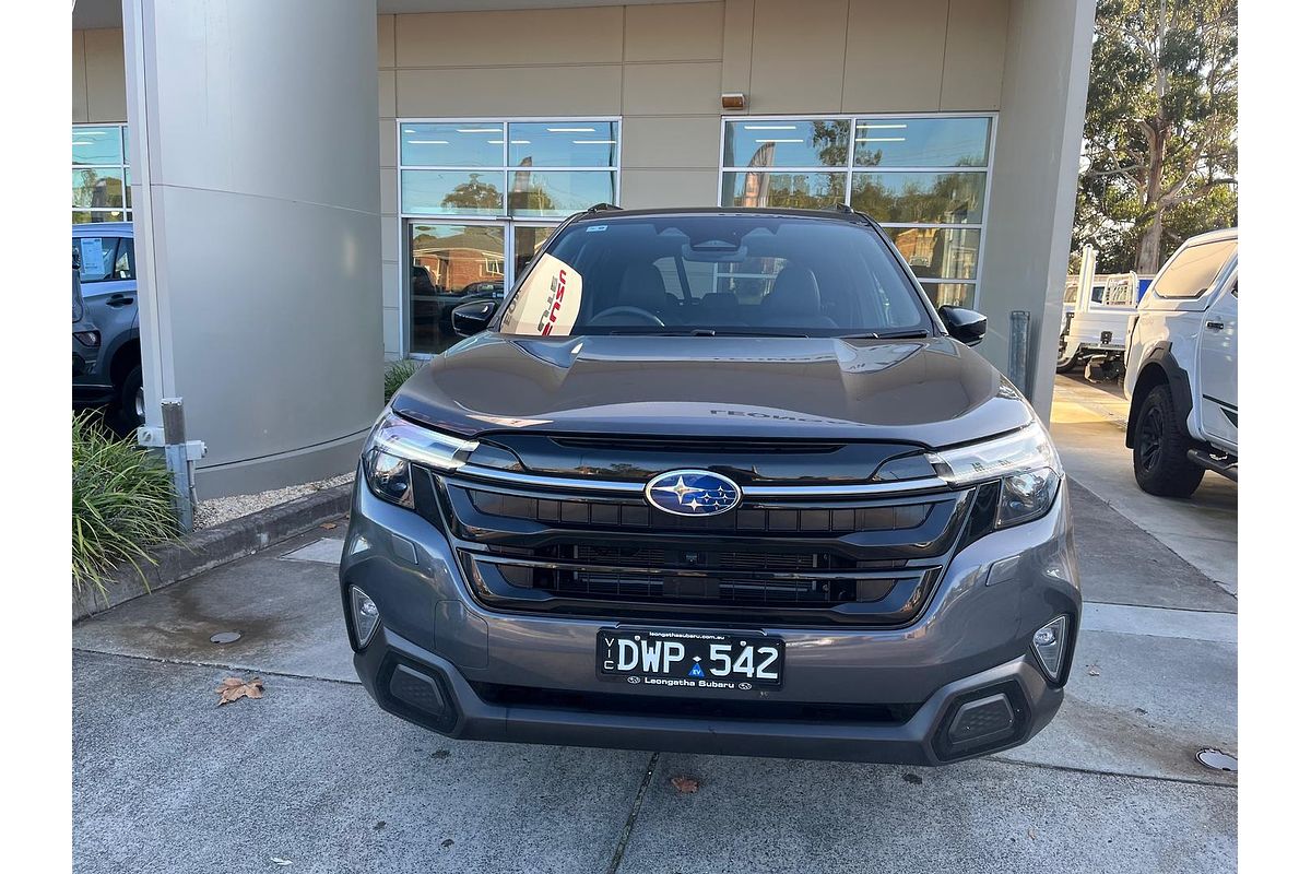 2025 Subaru Forester Hybrid Touring S6