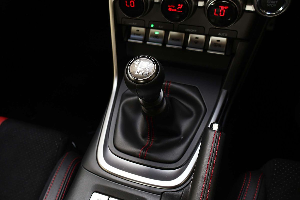 2025 Subaru BRZ S ZD8
