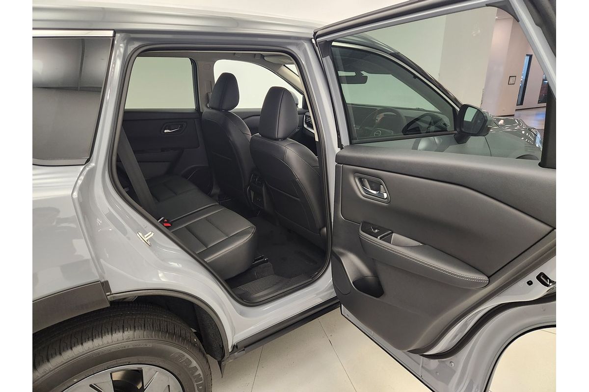 Nissan X-TRAIL 4WD ST-L e-POWER MY26