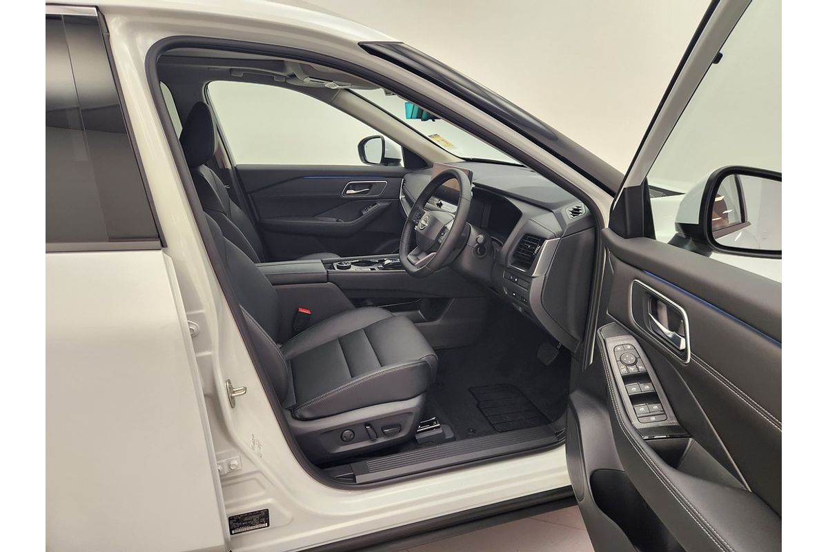 Nissan X-TRAIL 4WD Ti e-POWER MY26