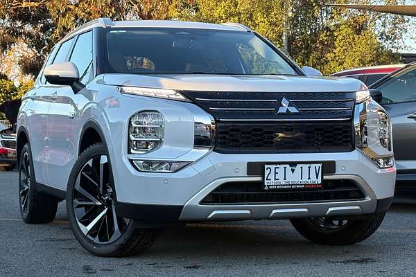 2025 Mitsubishi Outlander PHEV Aspire ZM
