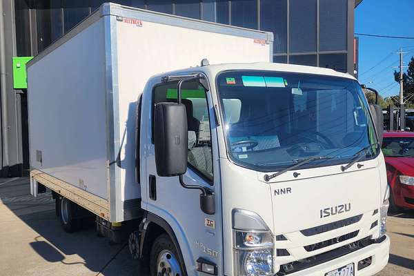 2022 Isuzu N Series NNR 45-150  4x2 MWB