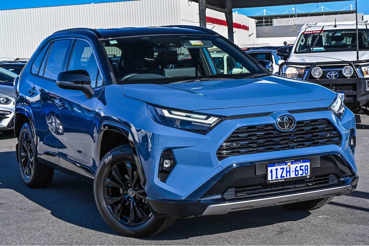 2025 Toyota RAV4 XSE AXAH52R