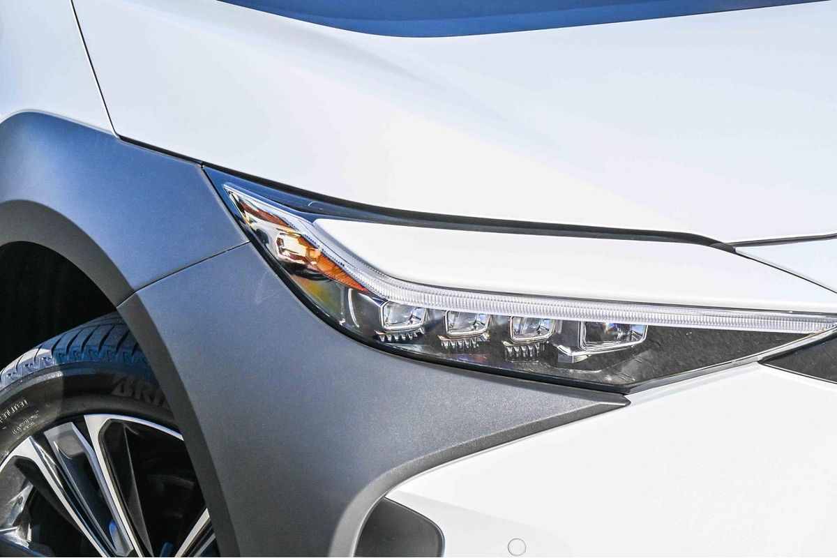 2024 Toyota bZ4X XEAM10R