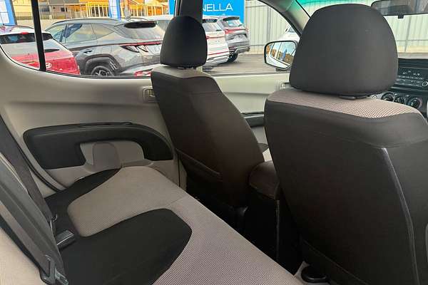 2014 Mitsubishi Triton GLX MN 4X4 thumb-12
