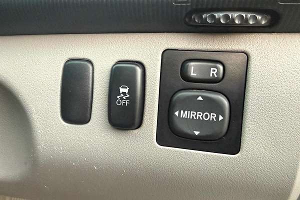 2014 Mitsubishi Triton GLX MN 4X4 thumb-23