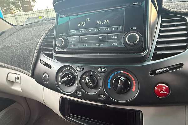 2014 Mitsubishi Triton GLX MN 4X4 thumb-28