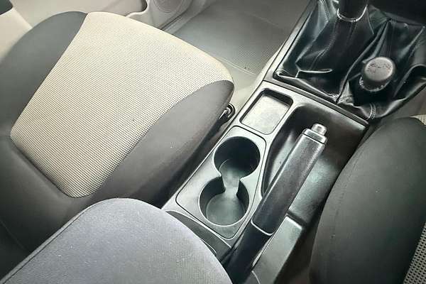 2014 Mitsubishi Triton GLX MN 4X4 thumb-31