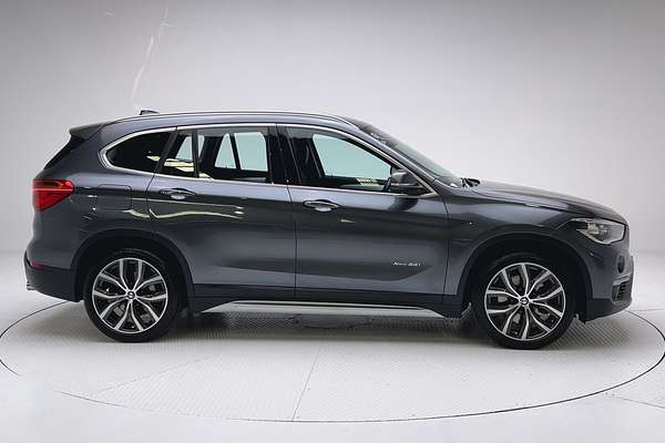 2016 BMW X1 xDrive25i F48 thumb-8
