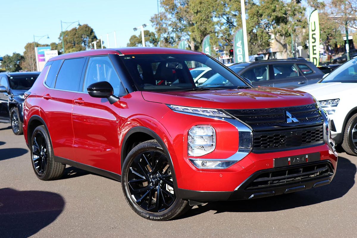 2024 Mitsubishi Outlander Black Edition ZM