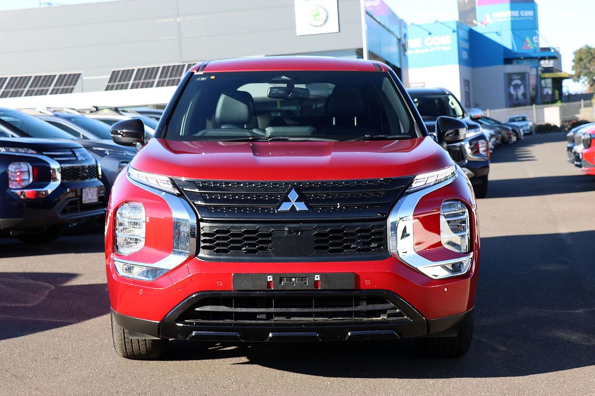 2024 Mitsubishi Outlander Black Edition ZM
