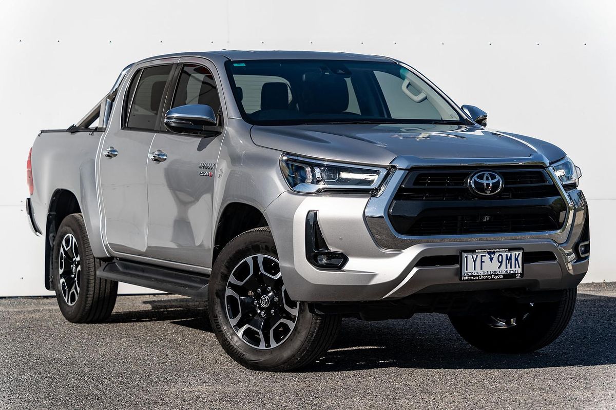 2023 Toyota Hilux SR5 GUN126R