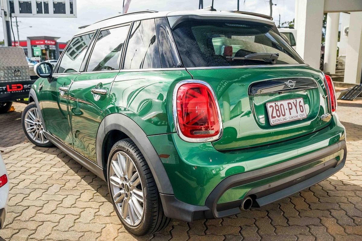2021 MINI Hatch Cooper Classic F55 LCI